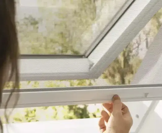 Jak założyć moskitierę Velux ZIL?