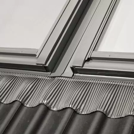 Kołnierz do okna dachowego Velux EKW MK12 2021M RAL 7043 78x180 kombi do pokryć wysokoprofilowanych