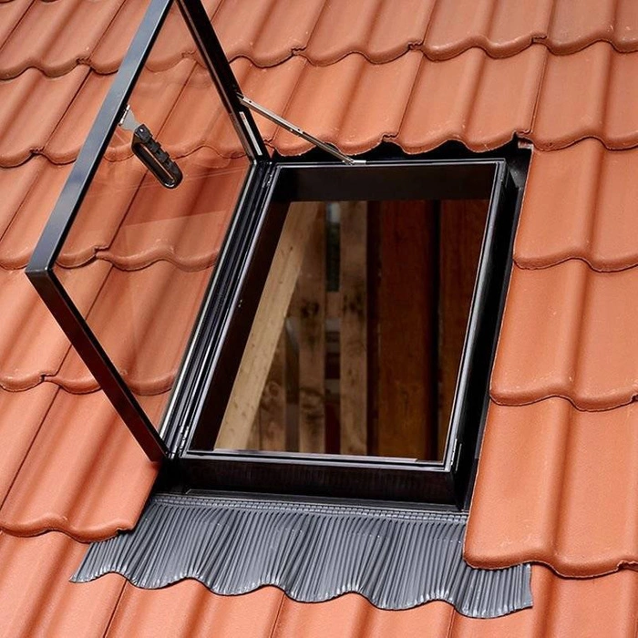 Wyłaz dachowy Velux GVT 103 0059Z 54x83 szyba hartowana poliuretanowy