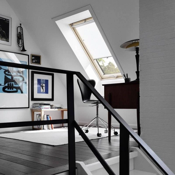 Okno dachowe Velux GPL UK08 3070 134x140 2-szybowe drewniane