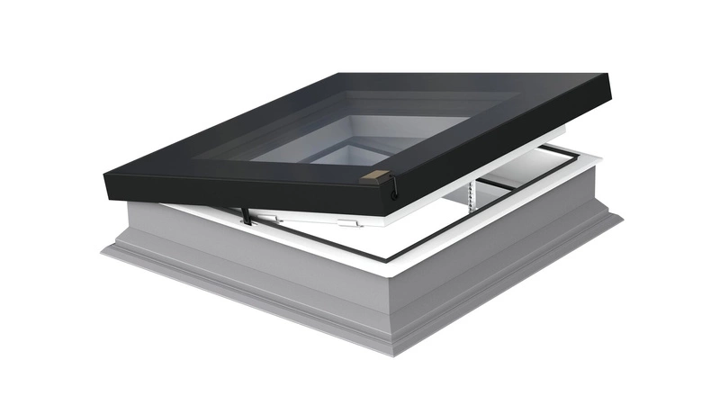 Okno do dachu płaskiego Fakro DEF DU8 70x70 4-szybowe