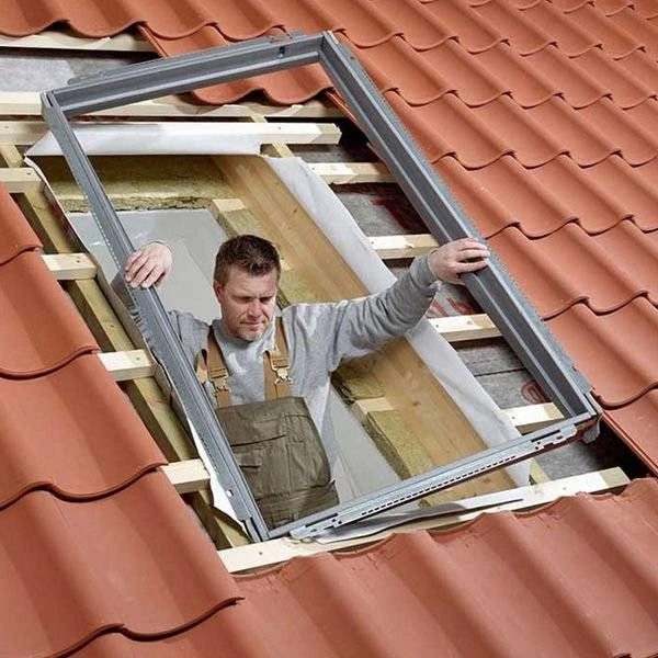 Rama izolacyjna do okna dachowego VELUX BDX SK10 2000F 114x160 obniżony montaż