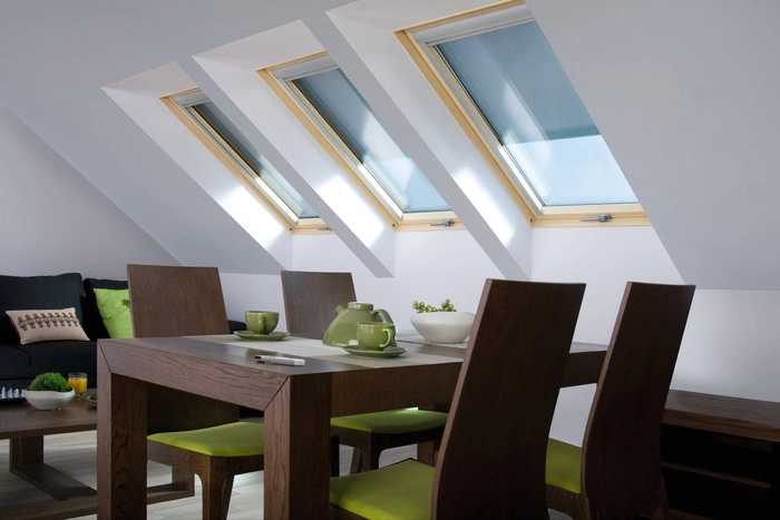 Markiza zewnętrzna do okna dachowego Fakro AMZ EL.230 092 RAL 7022 94x206 elektryczna