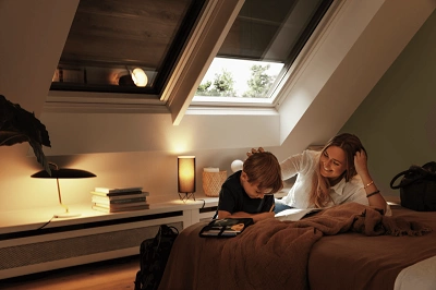Markiza zewnętrzna do okna dachowego Velux SSS PK04 0000S 94x98 solarna