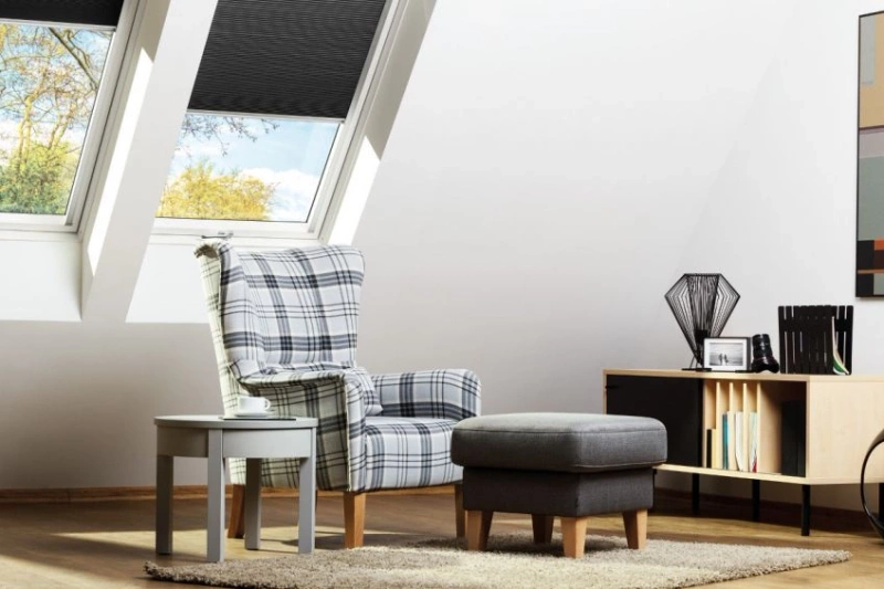 Zestaw okno dachowe FAKRO PTP-V U41 GBMX 78X140 3-szybowe + kołnierz EHV-AT RAL 7022