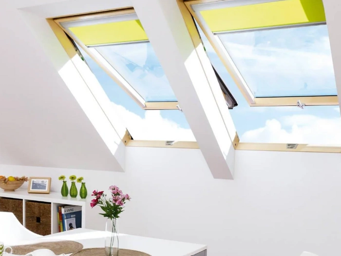 Roleta do okna dachowego FAKRO ARP Z-W/244 78x118 elektryczna - wyprzedaż