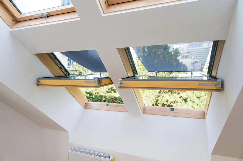 Markiza zewnętrzna do okna dachowego Fakro AMZ/092 RAL 7022 66x118 manualna