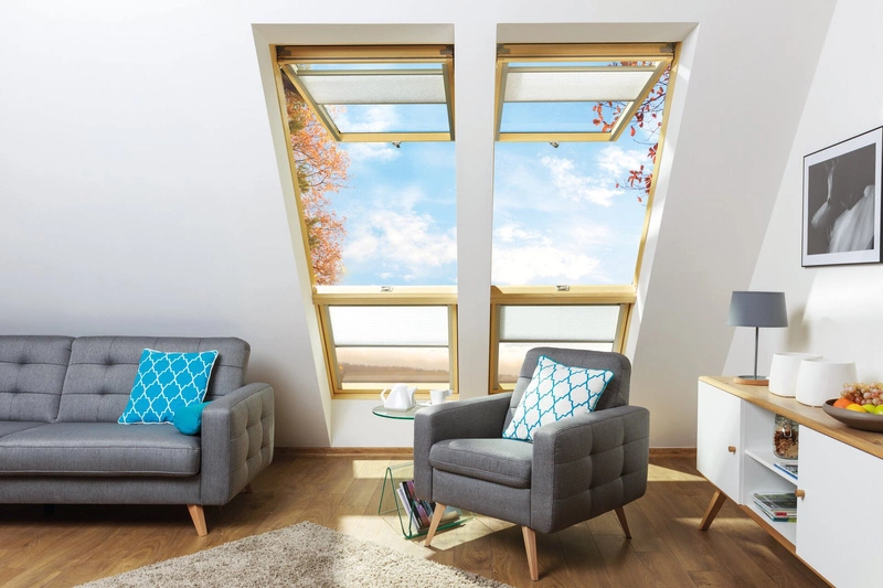 Okno dachowe Fakro FPP-V MAX U4 RAL 7022 94x118 3-szybowe drewniane