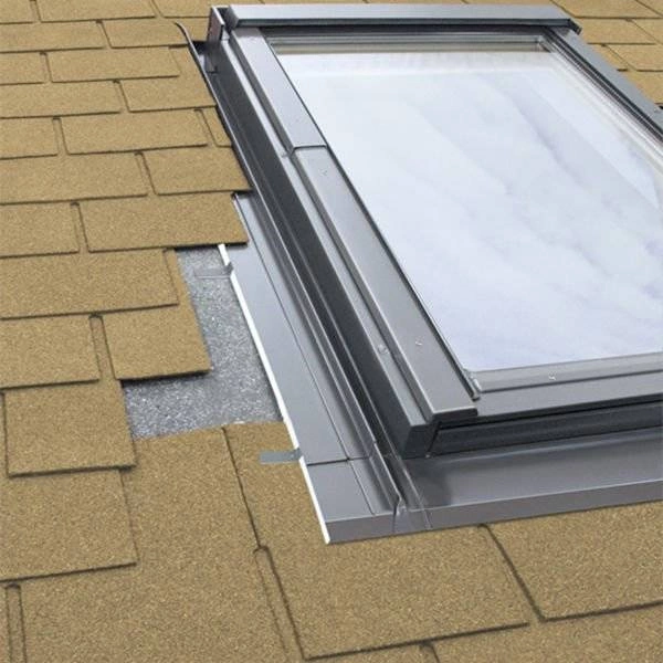 Kołnierz do okna dachowego Fakro ESV-T RAL 7022 114x160 do pokryć płaskich