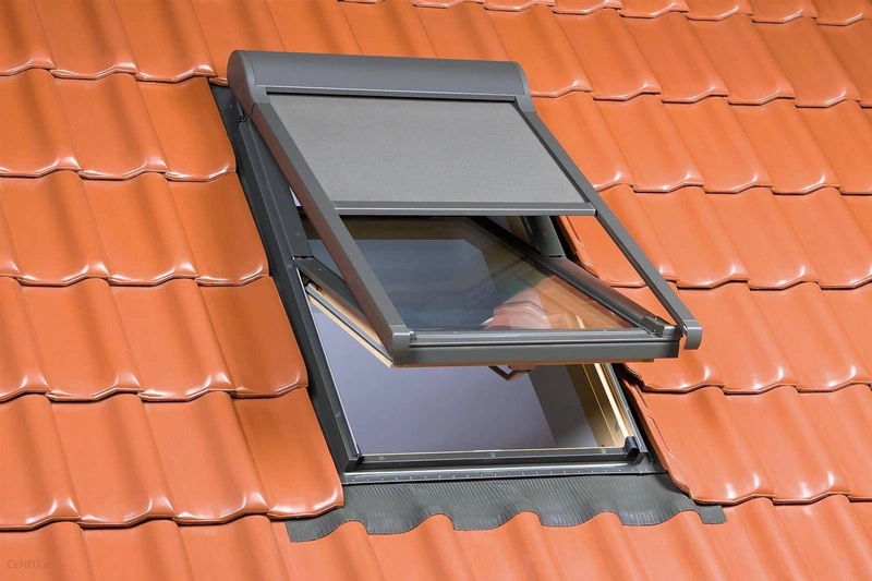 Markiza zewnętrzna do okna dachowego Fakro AMZ Z-W/090 RAL 7022 66x78 elektryczna