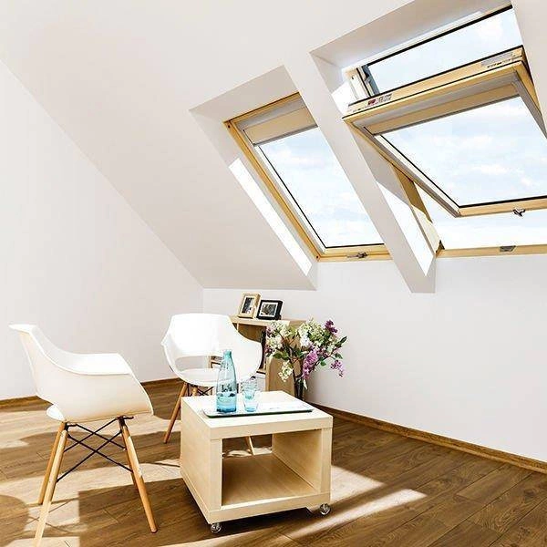 Okno dachowe Fakro FTP-V U4 RAL 7016 114x140 3-szybowe drewniane