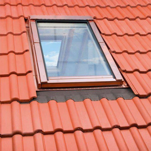 Okno dachowe FAKRO FTU-V U4 78x140 3-szybowe + kołnierz EZV-P zestaw