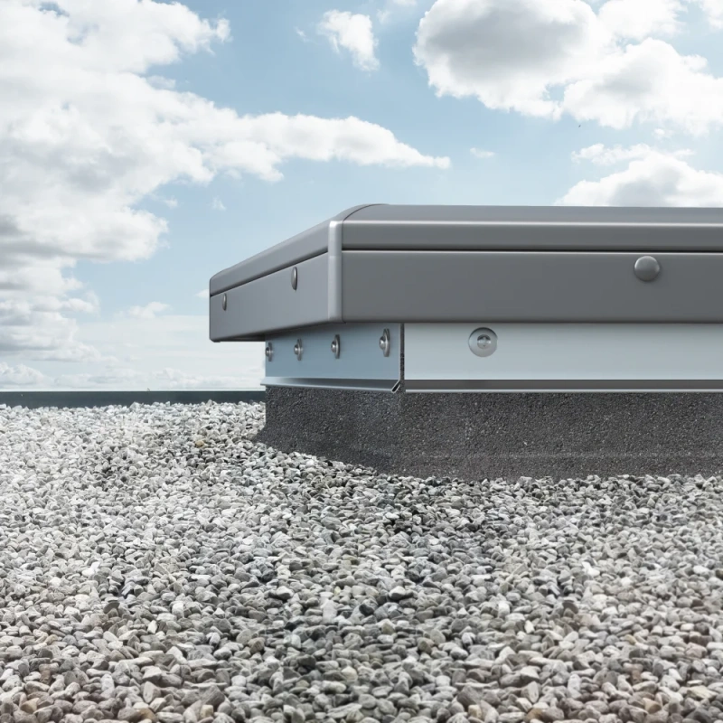 Okno do dachu płaskiego Rooflite+ FRF B600 60x60 3-szybowe nieotwierane