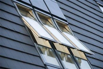 Kołnierz do okna dachowego Fakro KZV-1-FT RAL 7022 78x140 kombi moduł skrajny lewy do dachówek płaskich