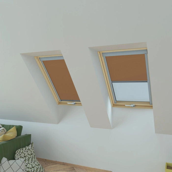 Roleta wewnętrzna do okna dachowego Fakro ARP/242 55x98 rozpraszająca manualna