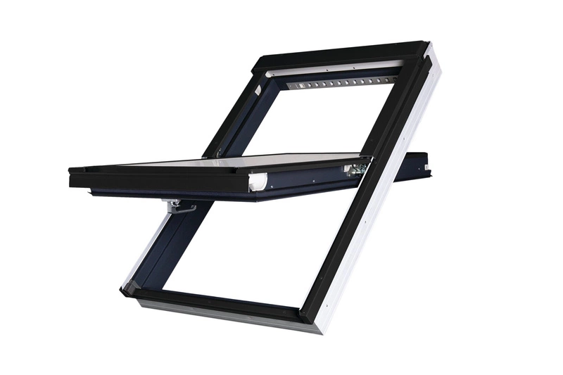 Okno dachowe Fakro PTP-V/AC U4 RAL 9005 94x98 3-szybowe PVC