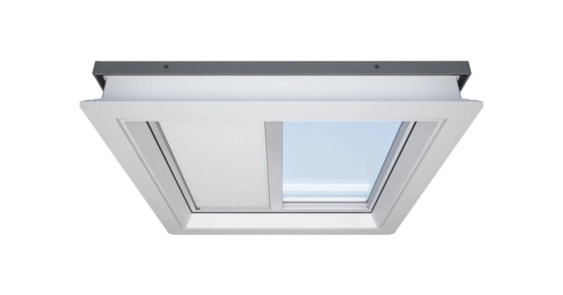 Roleta do okna do dachu płaskiego ROOFLITE+ FSA 1045 biały 90x90 solarna