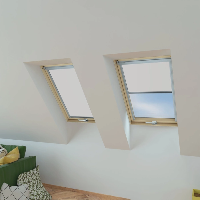 Roleta wewnętrzna do okna dachowego Fakro ARP Z-W/254 55x118 rozpraszająca elektryczna