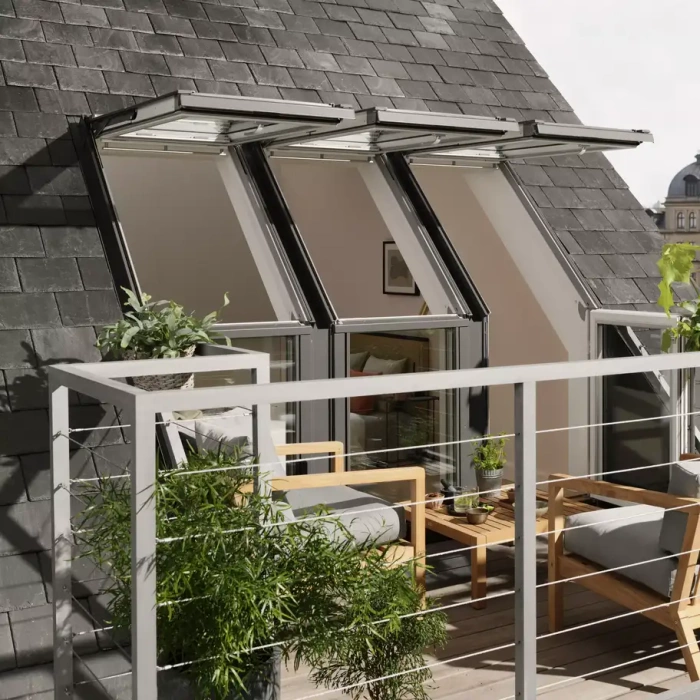 Balkon dachowy Velux GEL M08 3065 3-szybowy drewniany góra