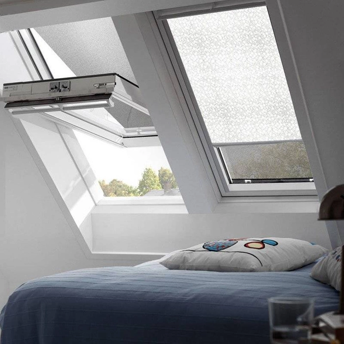 Roleta wewnętrzna do okna dachowego Velux DKL SK08 0705S 114x140 zaciemniająca manualna