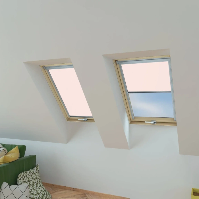 Roleta wewnętrzna do okna dachowego Fakro ARP Z-W/204 66x98 rozpraszająca elektryczna