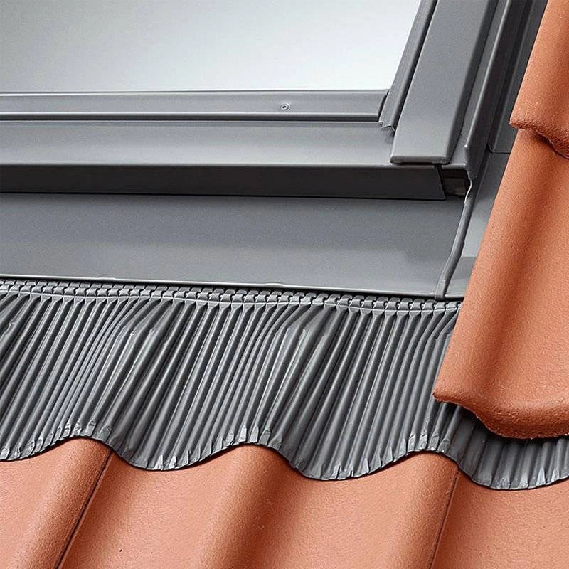 Kołnierz z BDX do okna dachowego Velux EDJ SK10 2000 RAL 7043 114x160 do obniżonego montażu do pokryć falistych