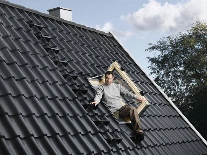 Okno wyłazowe Velux GXL FK06 3070 66x118 2-szybowe drewniane