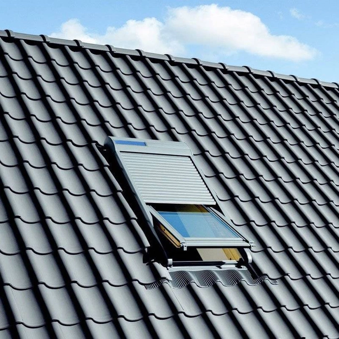 Roleta zewnętrzna do okna dachowego VELUX SSL FK06 0000S 66x118 solarna - wyprzedaż