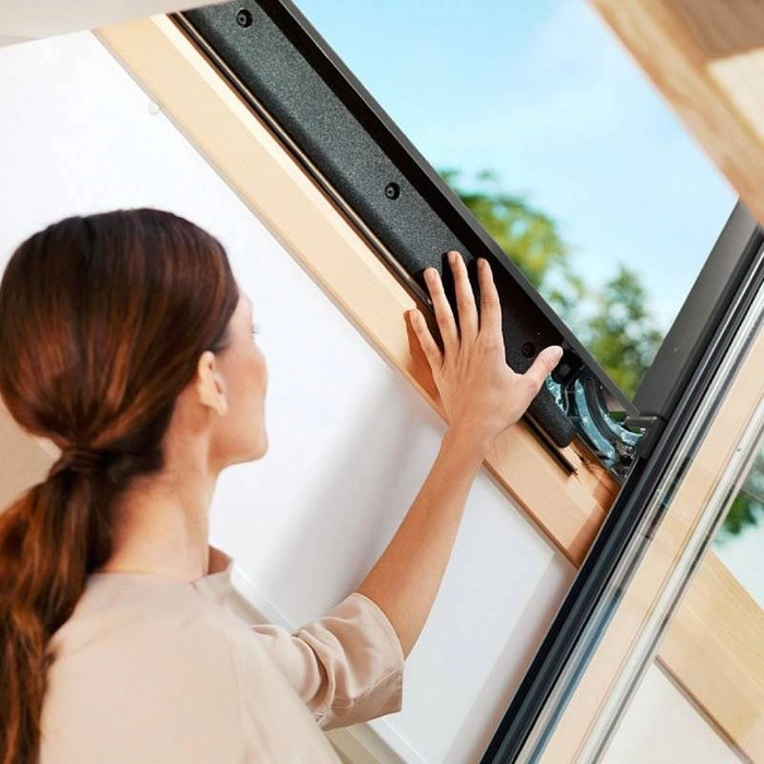 Okno dachowe VELUX GGL FK04 3066 66x98 3-szybowe drewniane