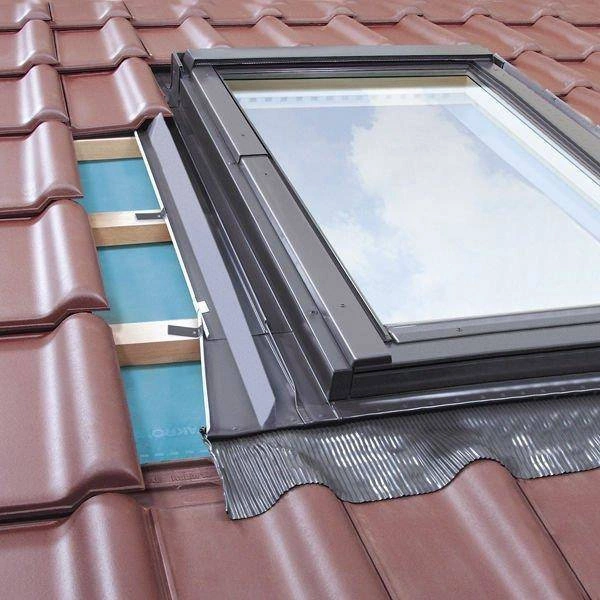 Kołnierz do okna dachowego FAKRO EZV-P 94x98 - wyprzedaż