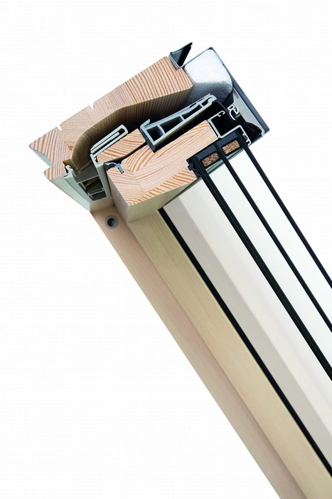 Okno dachowe FAKRO GreenView FTP-V U41 BPMX RAL 9005 55x98 3-szybowe