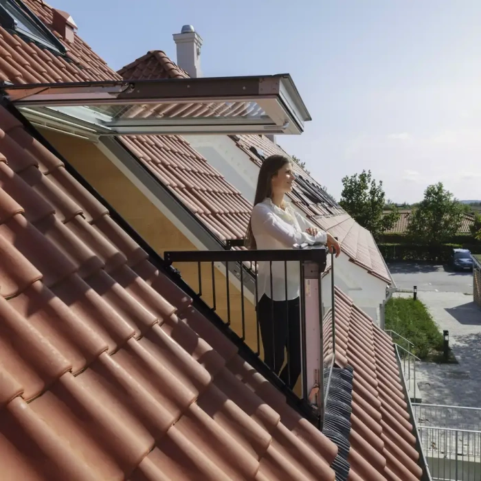 Balkon dachowy Velux GDL 3066 SK19 114x252 3-szybowy drewniany 