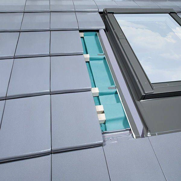 Okno dachowe FAKRO FTU-V U4 78x140 3-szybowe + kołnierz EZV-P zestaw