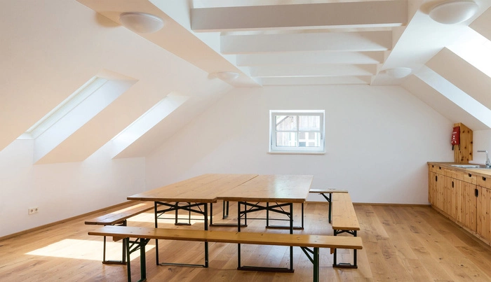 Okno dachowe Fakro FTU-V U4 RAL 7022 94x140 3-szybowe drewniano-poliuretanowe