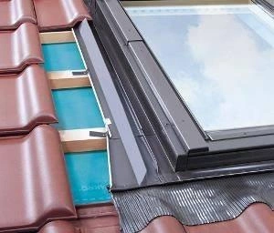 Kołnierz do okna dachowego Fakro EZN-P/CU miedź 94x118 do pokryć falistych
