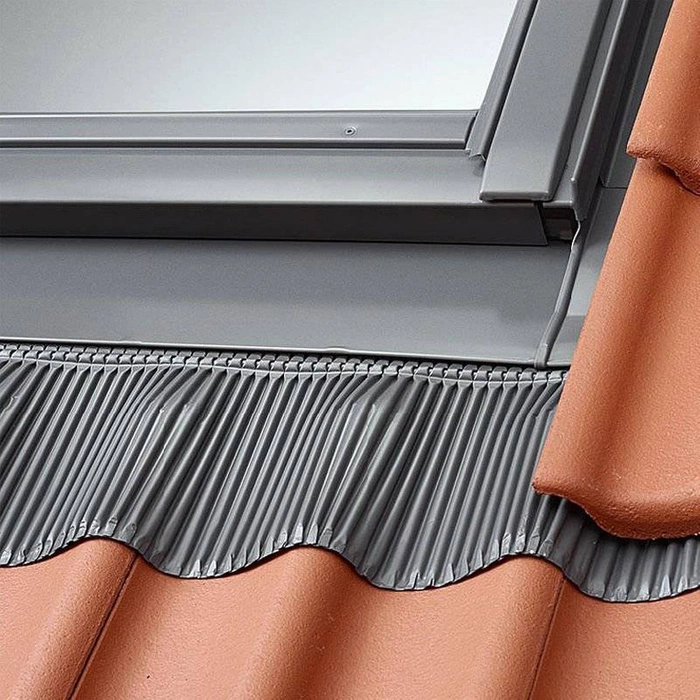 Kołnierz z BFX do okna dachowego Velux EDJ FK06 1000 RAL 7043 66x118 do obniżonego montażu do pokryć falistych