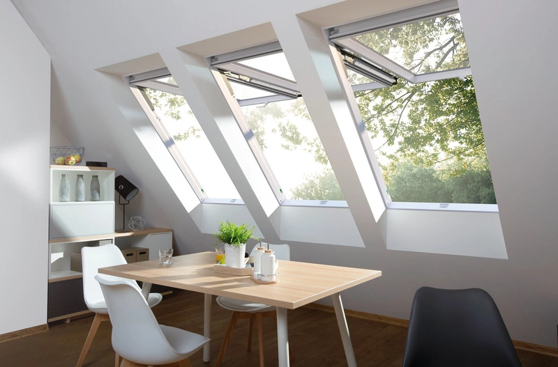 Okno dachowe Fakro PPP-V MAX U4 RAL 7022 66x98 3-szybowe PVC