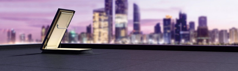 Wyłaz dachowy Fakro DRL 92x130 do dachu płaskiego