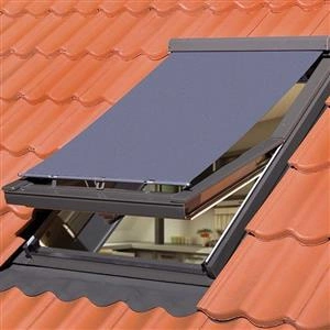 Markiza zewnętrzna do okna dachowego Fakro AMZ/089 RAL 7022 66x118 manualna