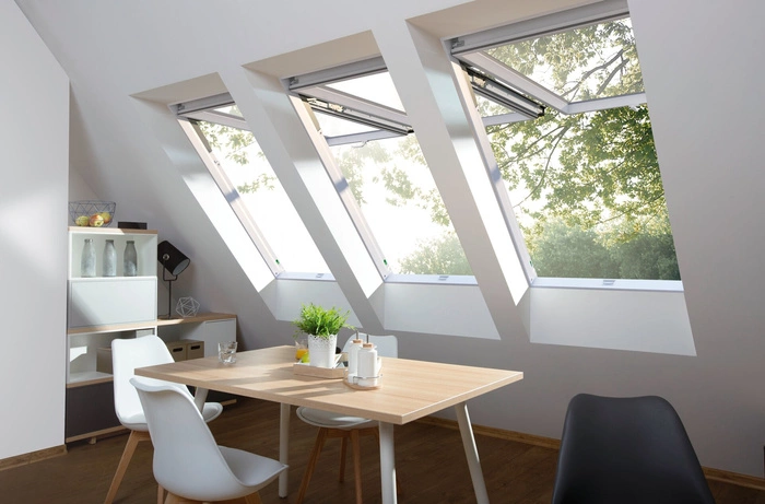 Okno dachowe Fakro PPP-V MAX U4 RAL 7022 78x98 3-szybowe PVC