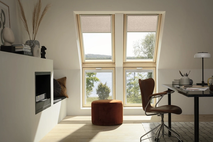 Okno dachowe Velux GLL SK08 1064 RAL 7043 114x140 3-szybowe drewniane