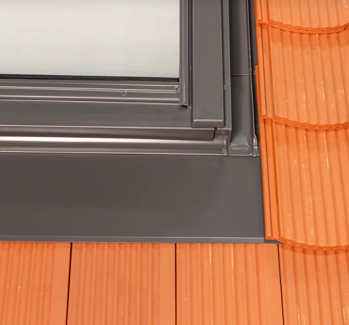 Kołnierz do okna dachowego DAKEA KFT P6A 94x118 do dachówek płaskich zakładkowych