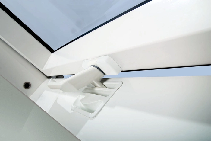 Okno dachowe wyłazowe Fakro PWP/L U5 RAL 7022 78x98 3-szybowe PVC