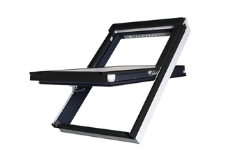 Okno dachowe Fakro PTP-V/AC U4 RAL 9005 94x78 3-szybowe PVC