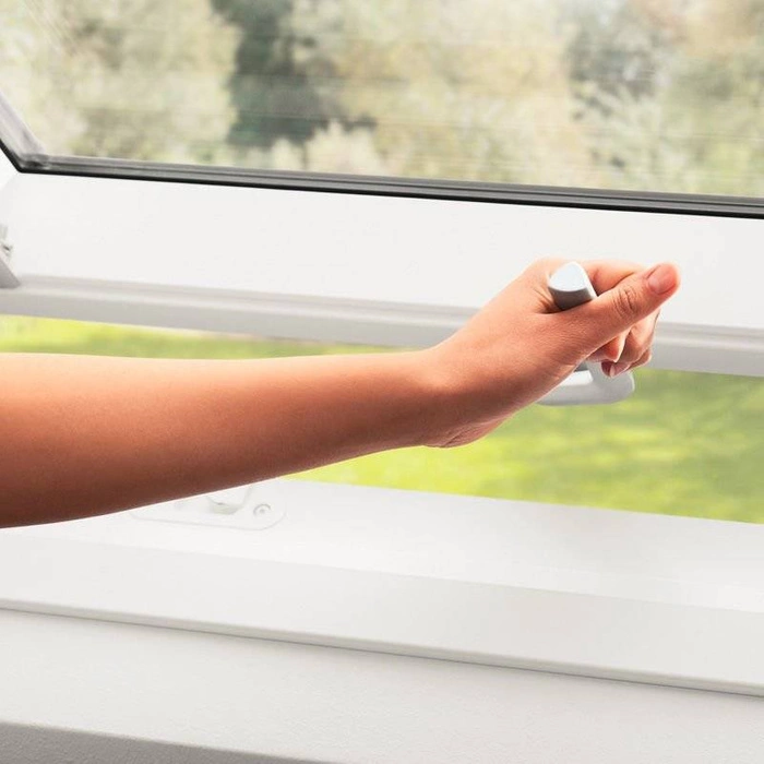 Okno dachowe Velux GPU FK08 0066 66x140 3-szybowe drewniano-poliuretanowe