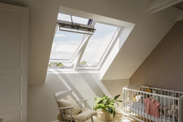 Okno dachowe Velux GGLS MMK08 206630 3-szybowe drewniane