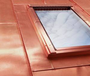Kołnierz do okna dachowego FAKRO EEV/CU 78x140 do blachy panelowej