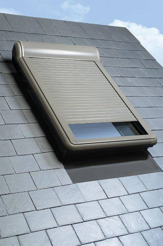 Roleta zewnętrzna do okna dachowego FAKRO ARZ-E/102 66x118 elektryczna - wyprzedaż